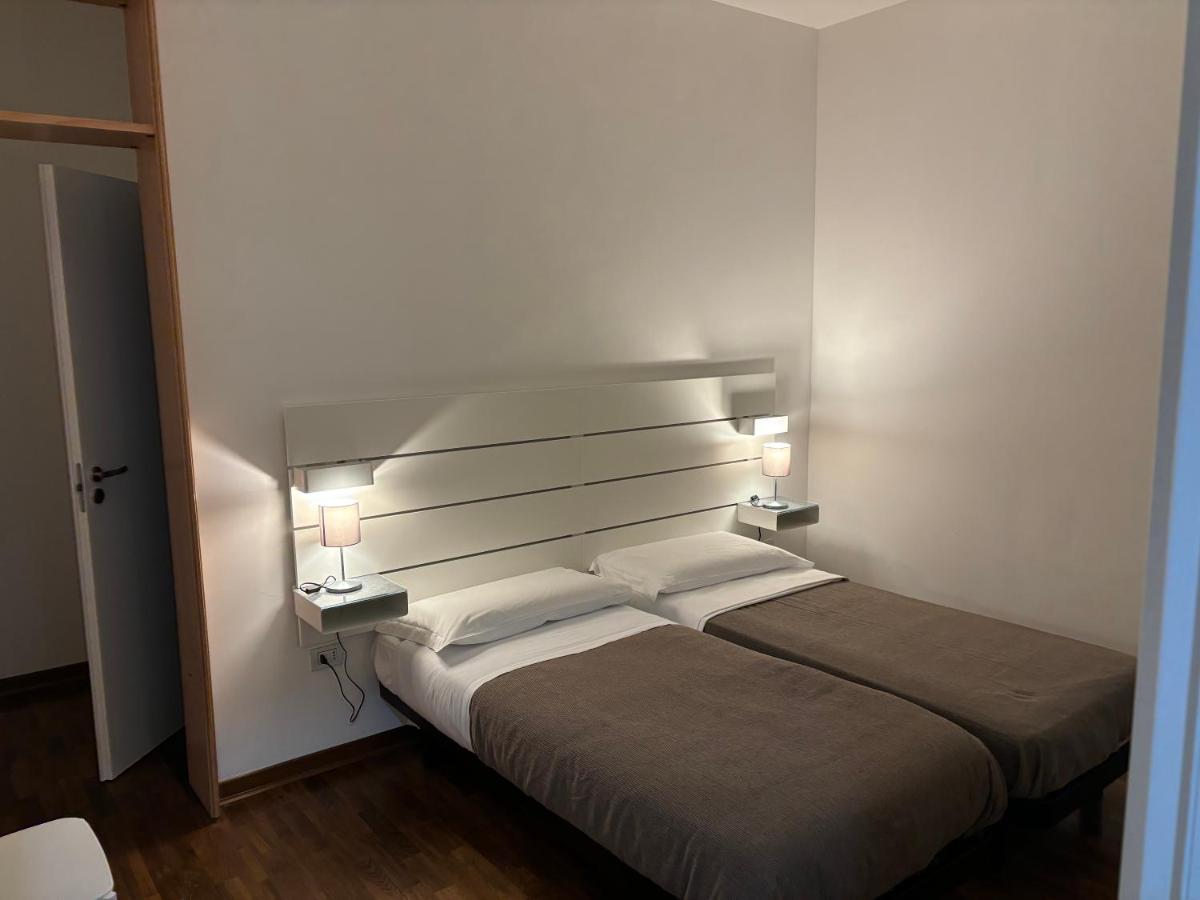 פוטנצה Room & Parking In Centro Citta Con Parcheggio Privato E Wifi מראה חיצוני תמונה