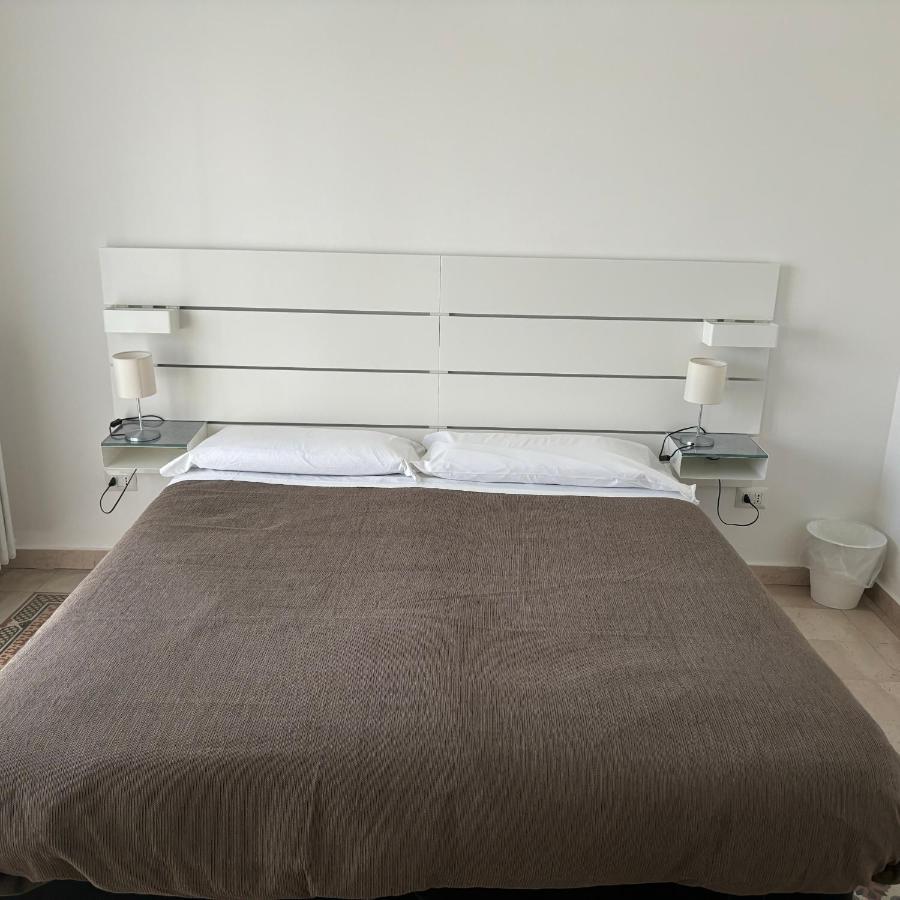 פוטנצה Room & Parking In Centro Citta Con Parcheggio Privato E Wifi מראה חיצוני תמונה