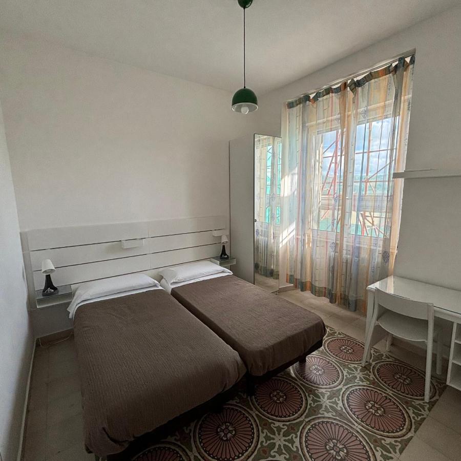 פוטנצה Room & Parking In Centro Citta Con Parcheggio Privato E Wifi מראה חיצוני תמונה