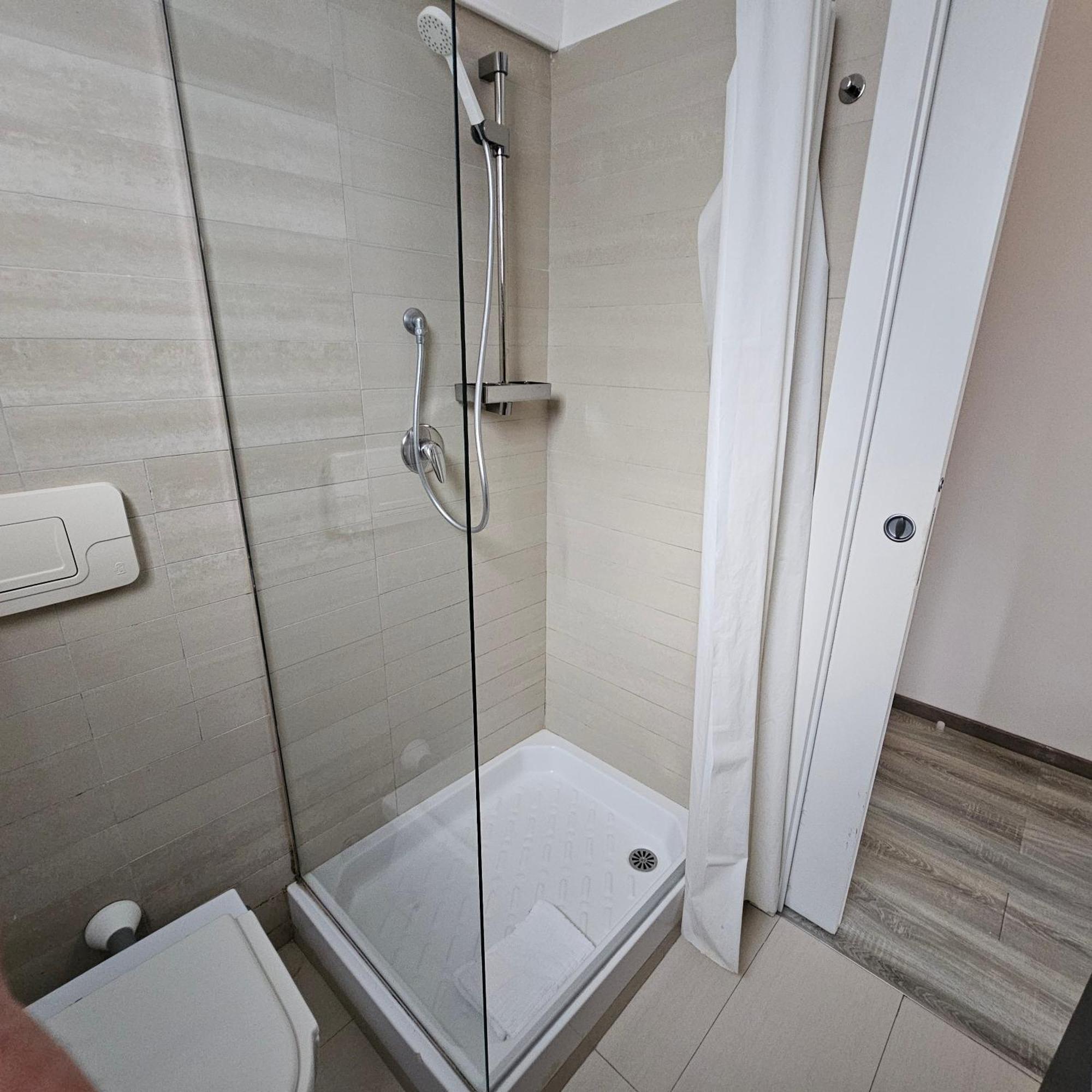 פוטנצה Room & Parking In Centro Citta Con Parcheggio Privato E Wifi מראה חיצוני תמונה