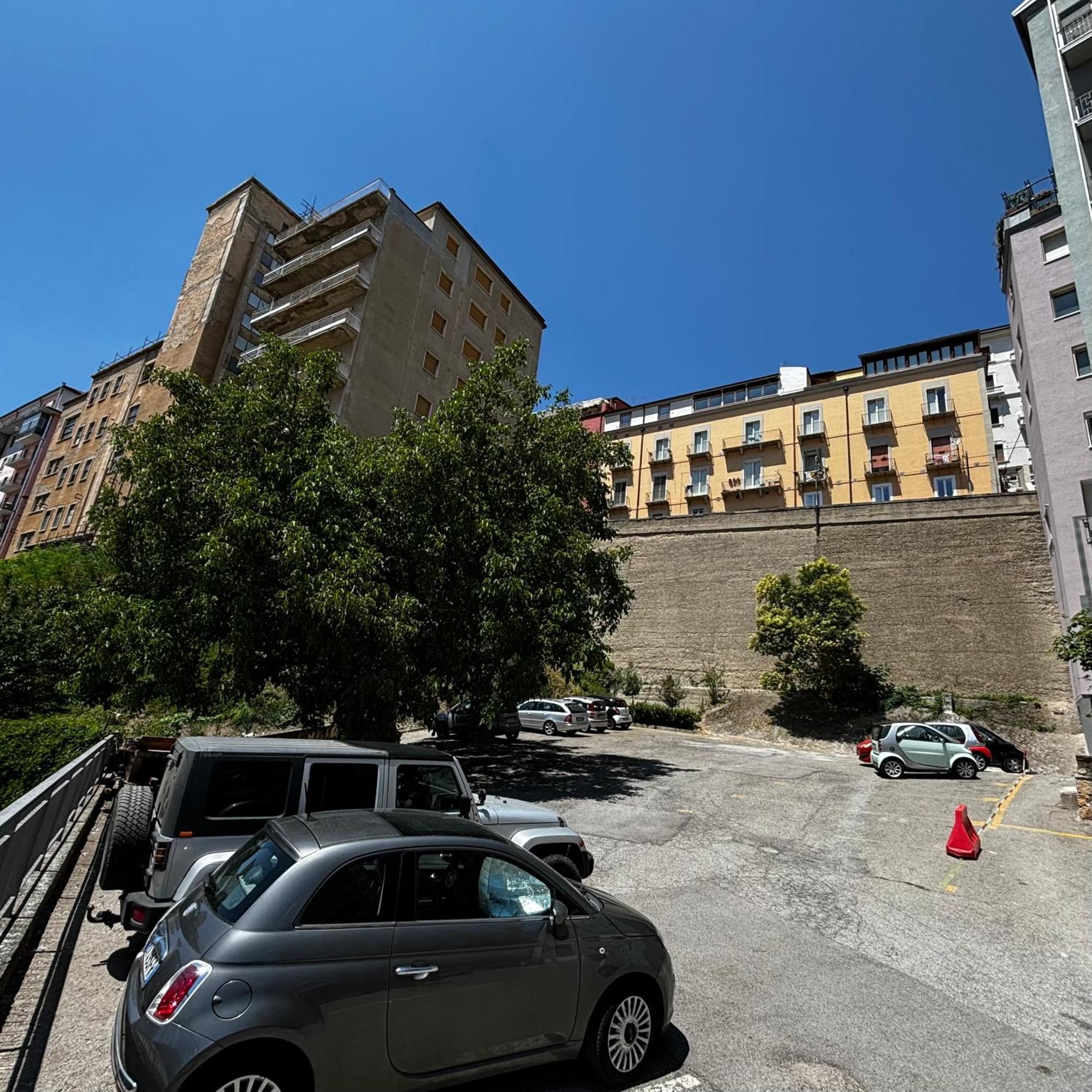 פוטנצה Room & Parking In Centro Citta Con Parcheggio Privato E Wifi מראה חיצוני תמונה