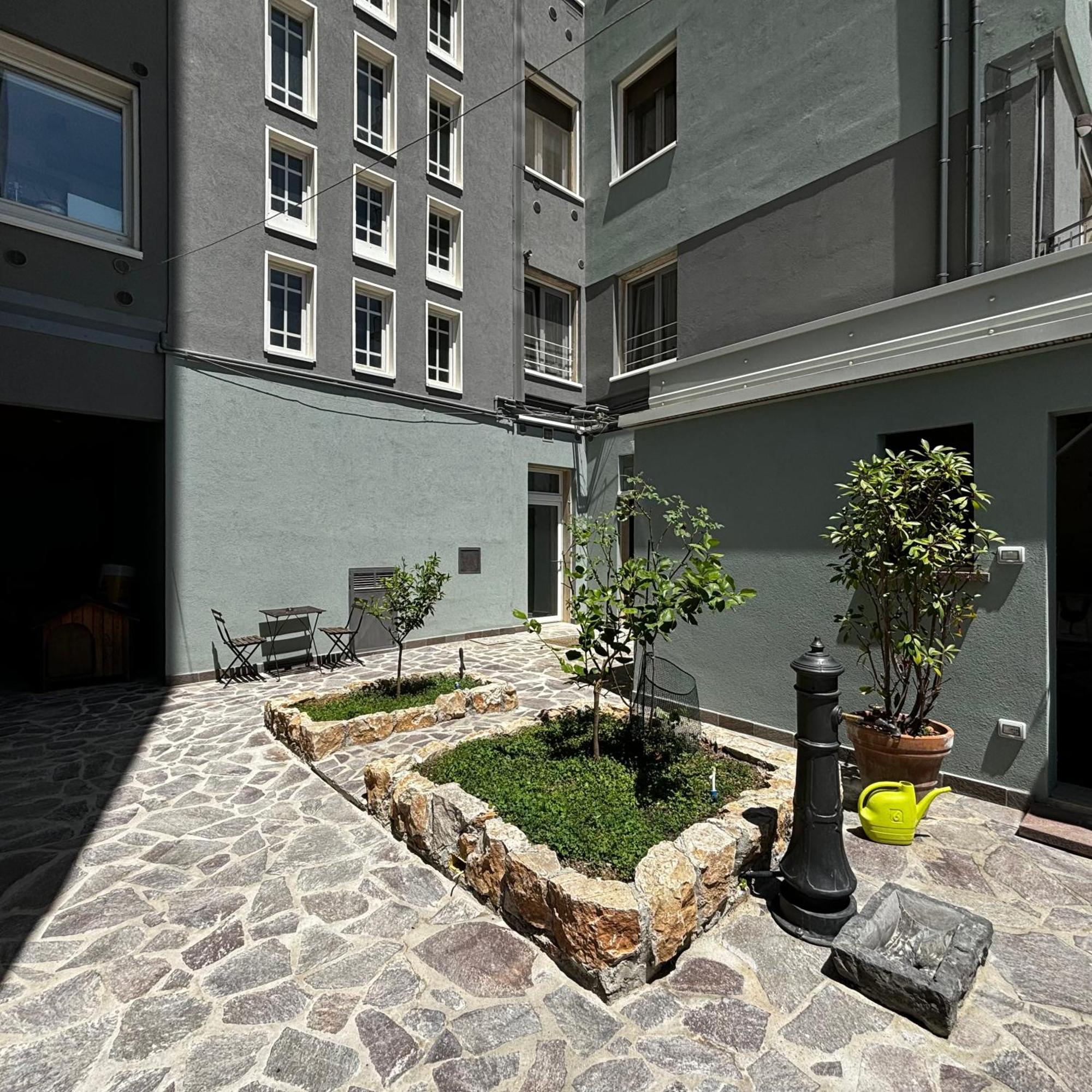 פוטנצה Room & Parking In Centro Citta Con Parcheggio Privato E Wifi מראה חיצוני תמונה