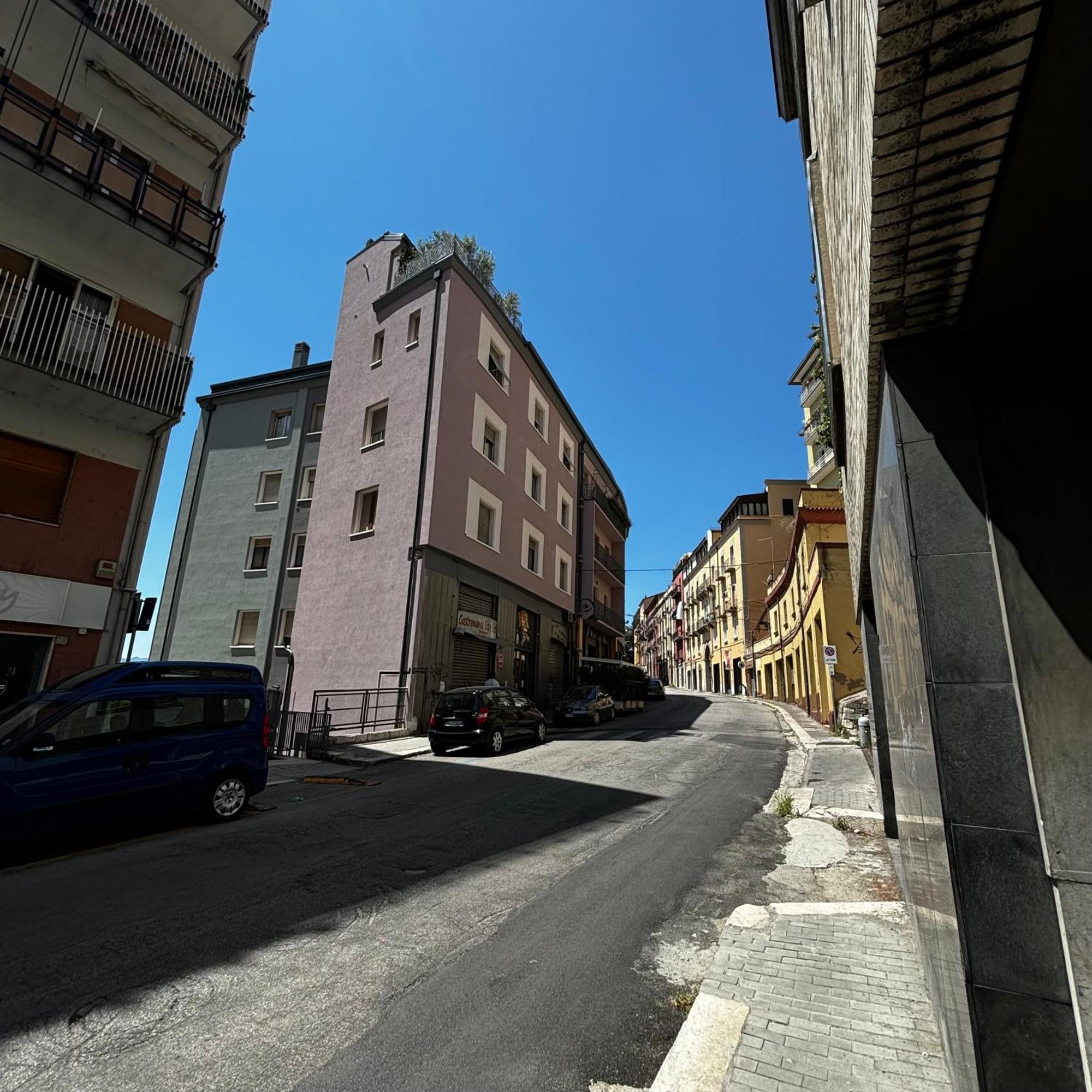 פוטנצה Room & Parking In Centro Citta Con Parcheggio Privato E Wifi מראה חיצוני תמונה